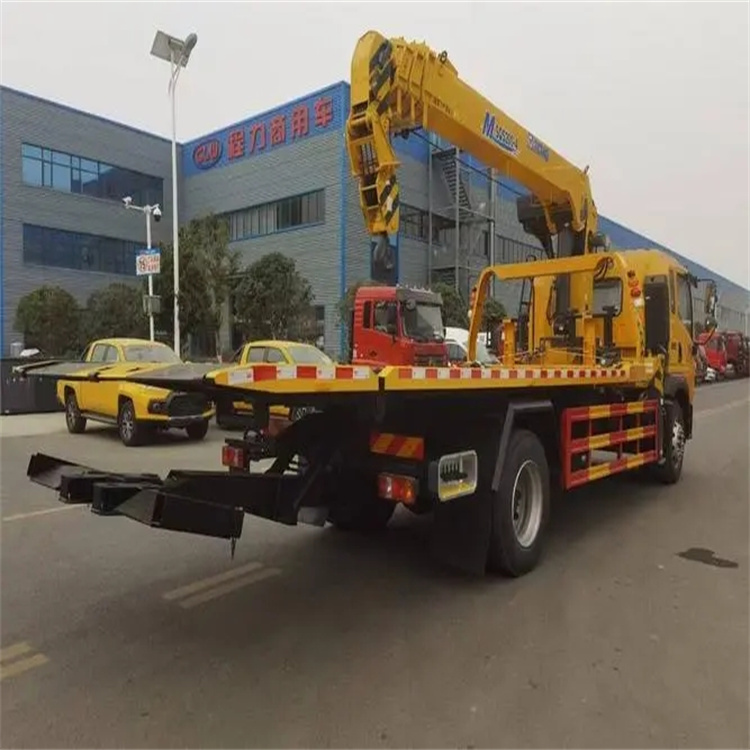 周口附近小随车吊出租电话，轻松解决搬运烦恼